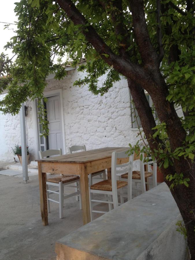 Aνεξάρτητη Παραδοσιακή Πέτρινη Κατοικία Corinth Екстер'єр фото