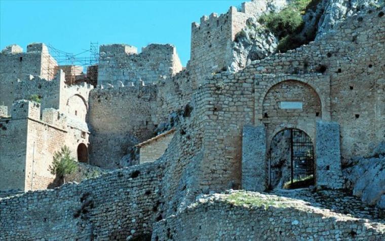 Aνεξάρτητη Παραδοσιακή Πέτρινη Κατοικία Corinth Екстер'єр фото